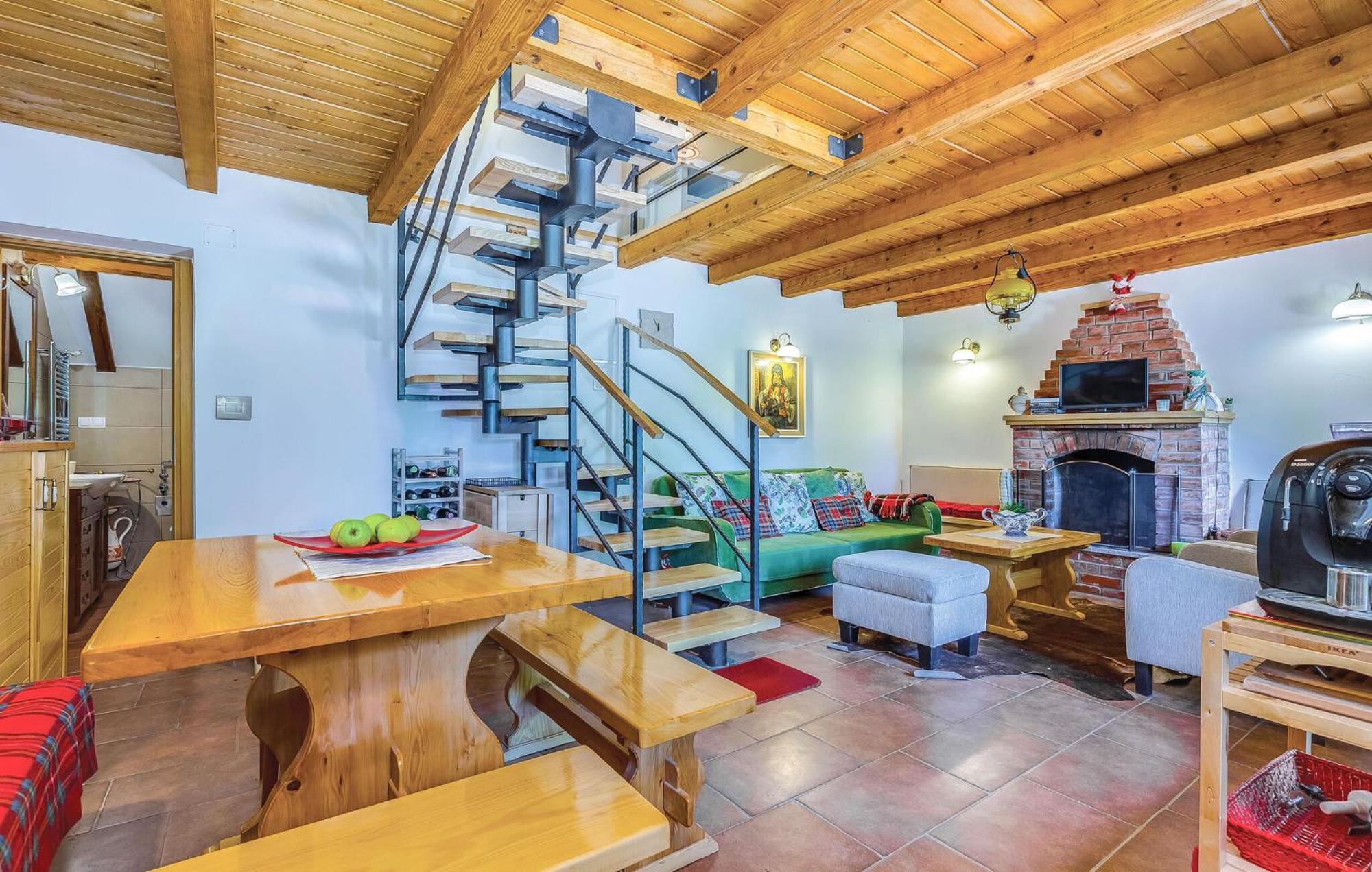 Stunning Home In Bribir With Kitchen Екстериор снимка